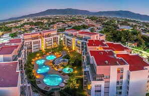 Exterior - Apartment in front of the swimming pool, security, 24 h security (Puerto Vallarta)