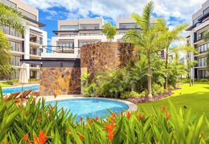 Pool - Apartment in front of the swimming pool, security, 24 h security (Puerto Vallarta)