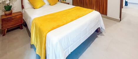 3 quartos, ferros/tábuas de passar roupa, Wi-Fi, roupa de cama