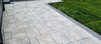 2 Bedroom newly renovated apartment