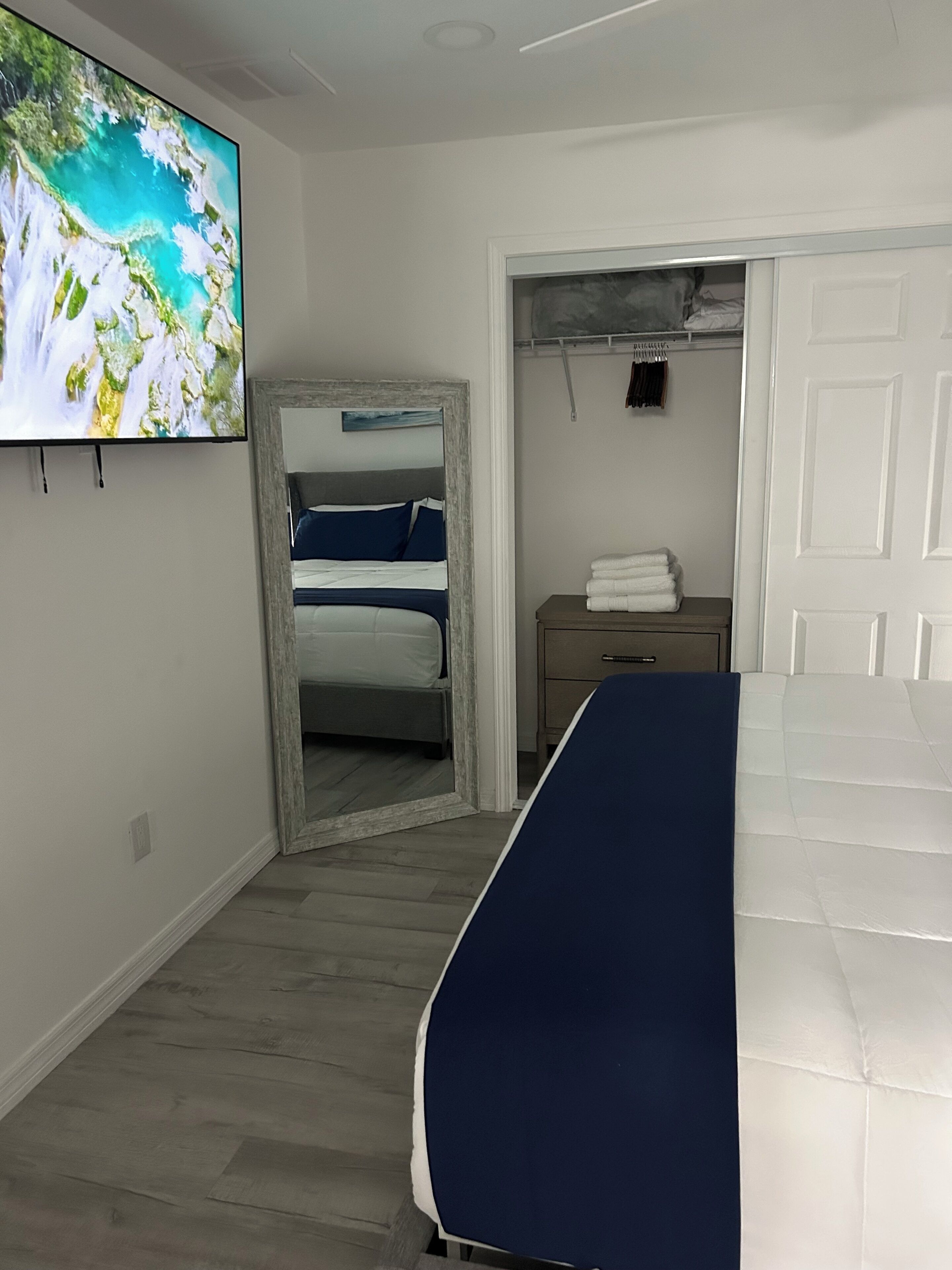 1 bedroom, in-room safe, iron/ironing board, travel cot