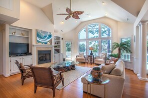 TV, offices - CL-4 "Perfect Sunset" • Sound front • Private pool • Hot tub (Corolla)