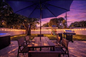 Outdoor dining - Wynwood/Downtown/Midtown/Brickell • Hot Tub (Miami)