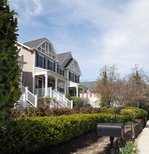 Charming Daisy Cottage, a 2-bedroom house in historic Haverford, PA.