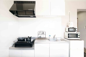 Private kitchen - Loveokinawa-Namihira House (Yomitan son, Nakagami gun)