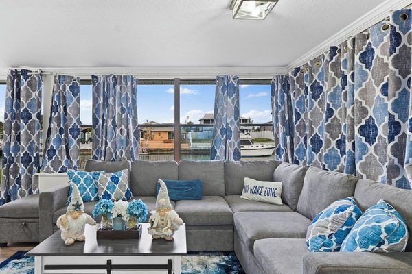 Smart-TV, peis og bordtennis