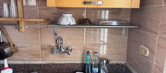 A clean and sunny apartment in the heart of Siwa