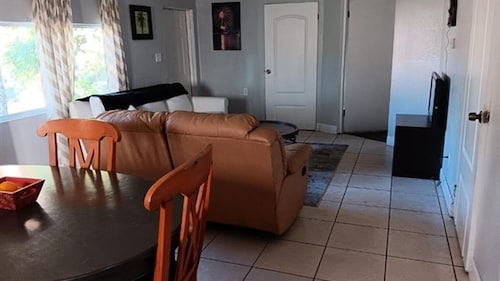 GpL 3115 B 3 Bed 1 Bath