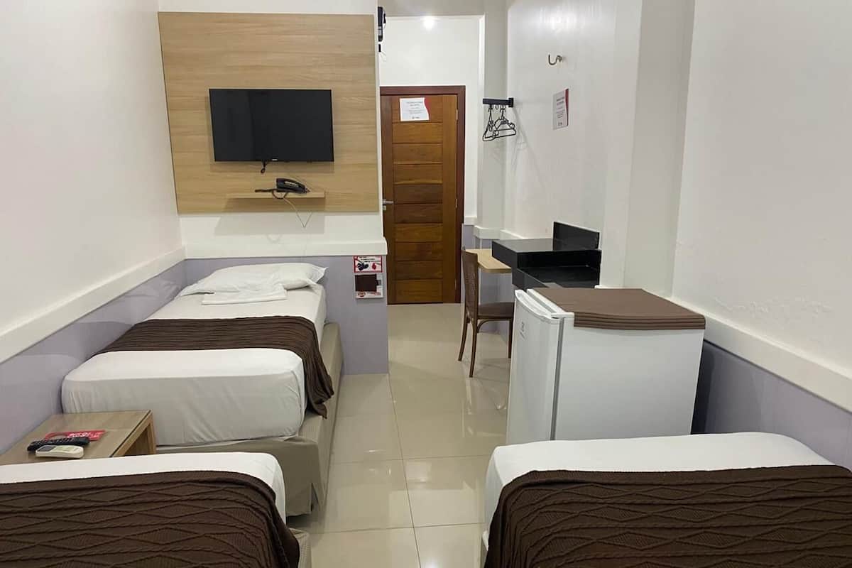 Comfort Triple Room | Desk, laptop workspace, free WiFi, wheelchair access