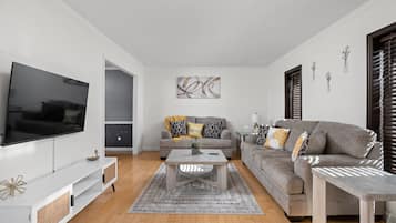 Smart TV, videojuegos y futbolito