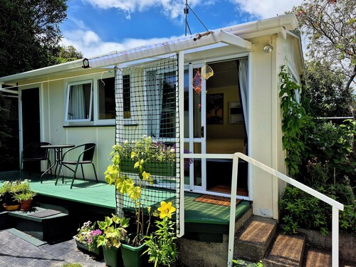 “Looking for the Best Affordable B&B Accommodation in Waikanae?  = Studio B&B