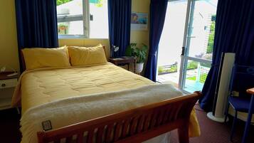 1 bedroom, desk, iron/ironing board, free WiFi