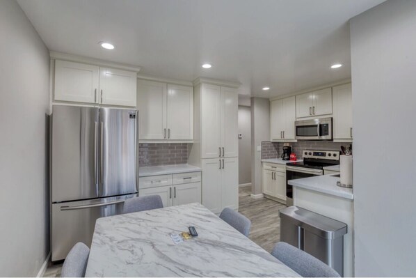 Microwave, oven, stovetop, dishwasher