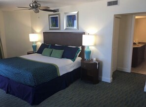 2 bedrooms, iron/ironing board, WiFi, bed sheets - Ocean front 2 bed/2bath condo Daytona Beach Shores (Daytona Beach)
