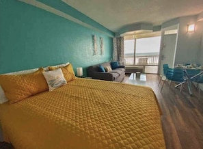 Fer et planche à repasser, Wi-Fi gratuit, draps fournis