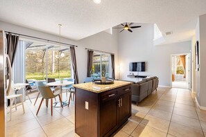 Interior - 6BR Disney Villa, Heated Pool and Game Room (Kissimmee)