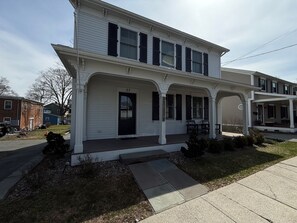 Exterior - Luxury 3BR with King Beds in Montgomery Village (Montgomery)