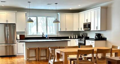 Luxury 3BR with King Beds in Montgomery Village