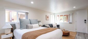 Charming Mission Hills Studio w/ Patio