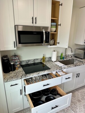 Private kitchen - Cozy & Clean 2-bedroom Apartment -Brand New- (Phoenix)