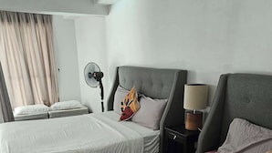 Interior - 2BR Maritime Suite Duplex George Town Seaview (George Town)