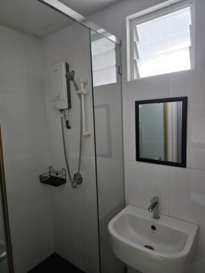 Interior - 2BR Maritime Suite Duplex George Town Seaview (George Town)