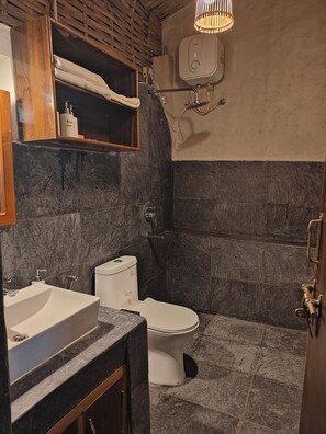 Standard Double Room, Garden View | Bathroom | Shower, slippers, towels, soap - Himalchuli Nature Farmstay (Madi)