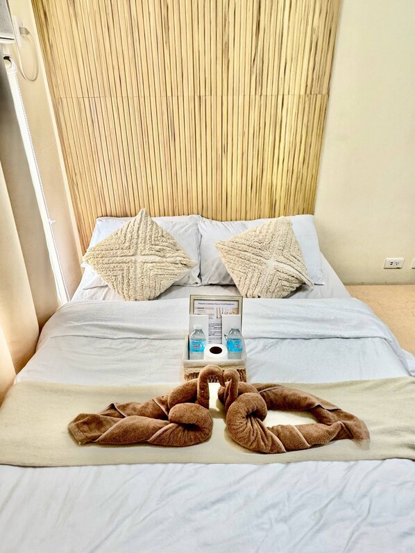 Internet, bed sheets