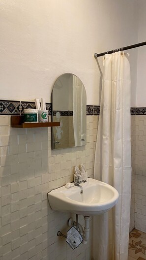 Bathroom - Ped Cottage Nusa Penida  (Klungkung)