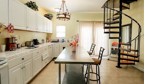 Sea Escape Two story home by Beach & Pier