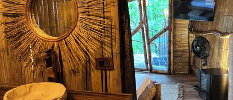 8 soverom, wi-fi (inkludert) og sengetøy