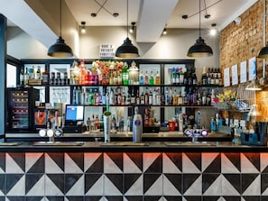 House | Bar (on property) - Standard Single Room (Brighton)