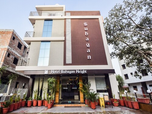 Collection O Shantivan Bus Terminal