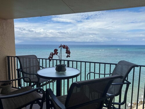 Top Floor Oceanfront Whales 2 Kings Big Lanai