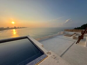 Pool - Spectacular Two-Story Penthouse in Acapulco with Beautiful Views (Acapulco de Juárez)