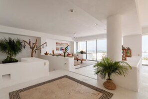 Interior - Spectacular Two-Story Penthouse in Acapulco with Beautiful Views (Acapulco de Juárez)