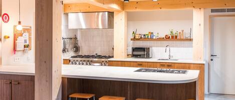 Comfort Chalet, Hill View | Private kitchen