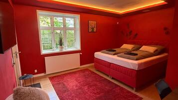Deluxe Suite | Free WiFi