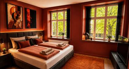 Crimson Autumn Suites JP