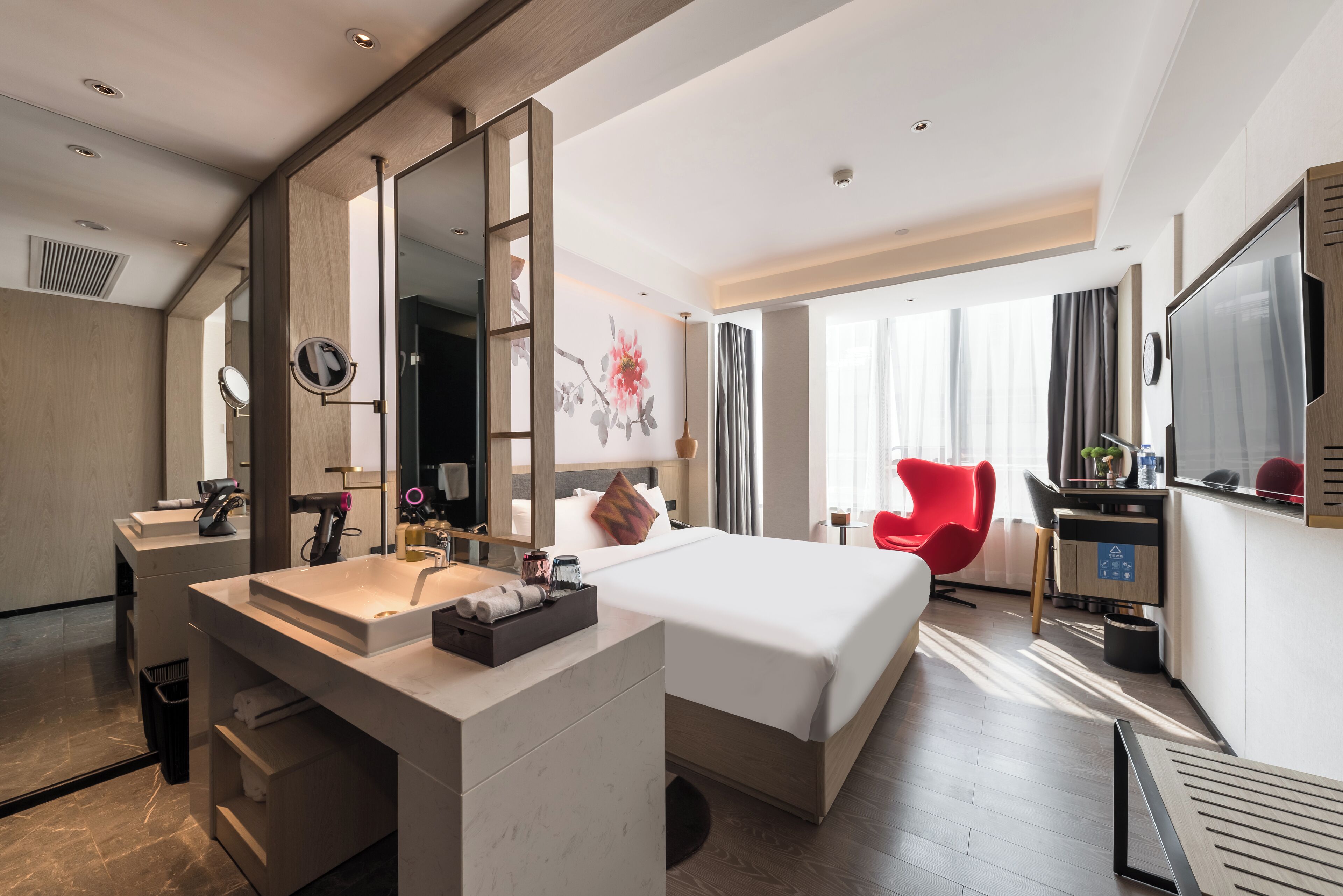 Basic Double Room, Private Bathroom, City View | Desk, laptop workspace, iron/ironing board, free WiFi