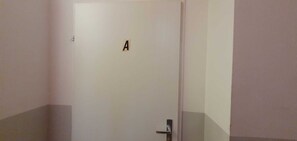 Tabla de planchar con plancha y wifi gratis 