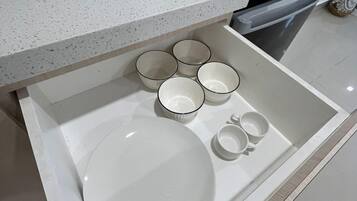 Apartment, Balcony, City View | Private kitchenette