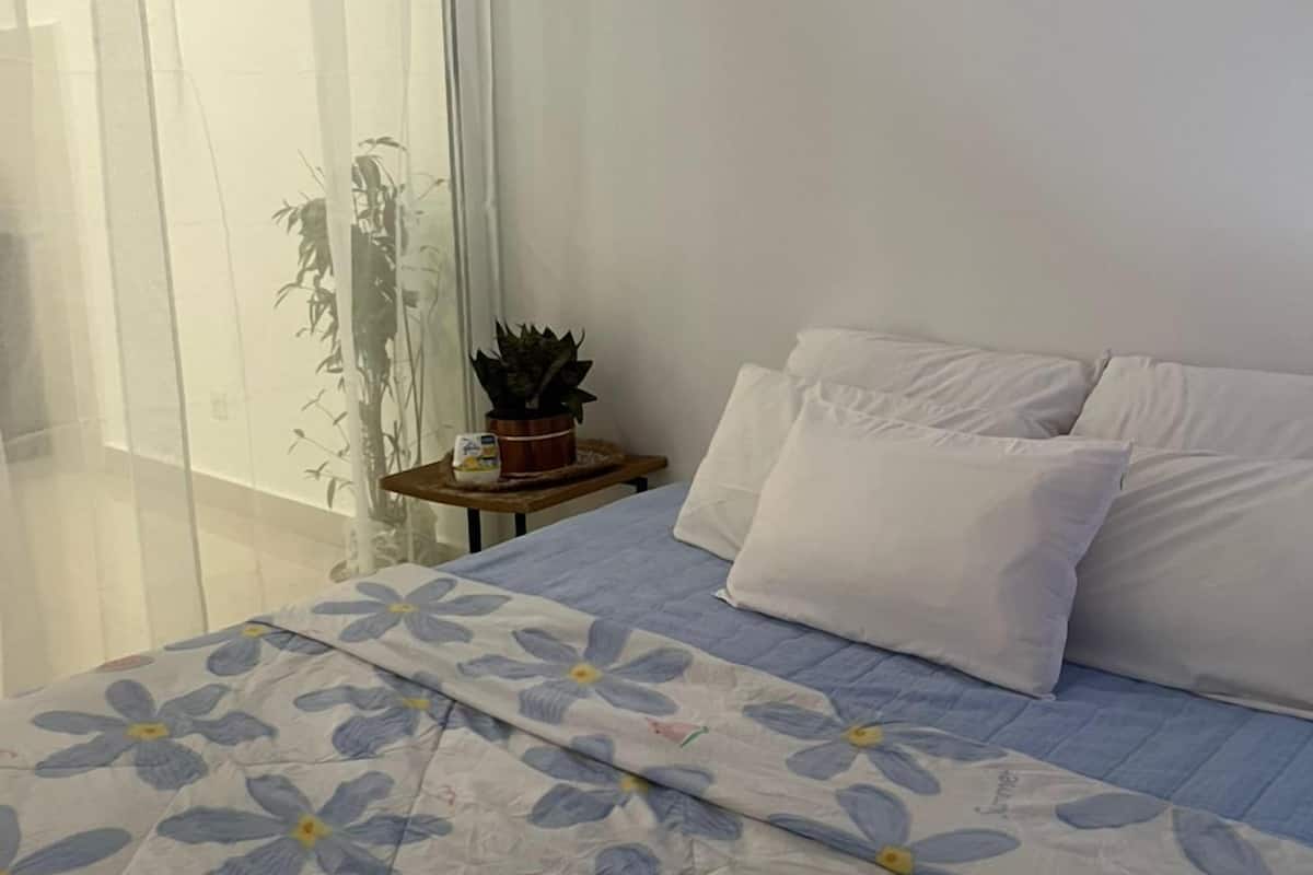 City Condo, Balcony, City View