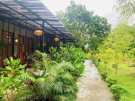 Deluxe Double Room, Garden View | Terrace/patio