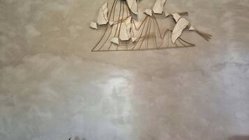 Ferros/tábuas de passar roupa, Wi-Fi de cortesia, roupa de cama