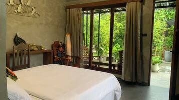 Deluxe-Doppelzimmer, Gartenblick | Bügeleisen/Bügelbrett, kostenloses WLAN