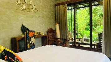 Deluxe Double Room, Garden View | Iron/ironing board, free WiFi, bed sheets