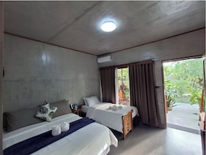 Deluxe Triple Room | Iron/ironing board, free WiFi, bed sheets - Casa Nacpan (El Nido)