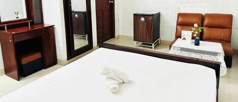 Basic Double Room, Air conditioning, City View