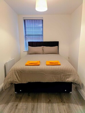 1 bedroom, iron/ironing board, free WiFi - Modern 1 Bedroom Apt 3 near City Centre (Belfast)